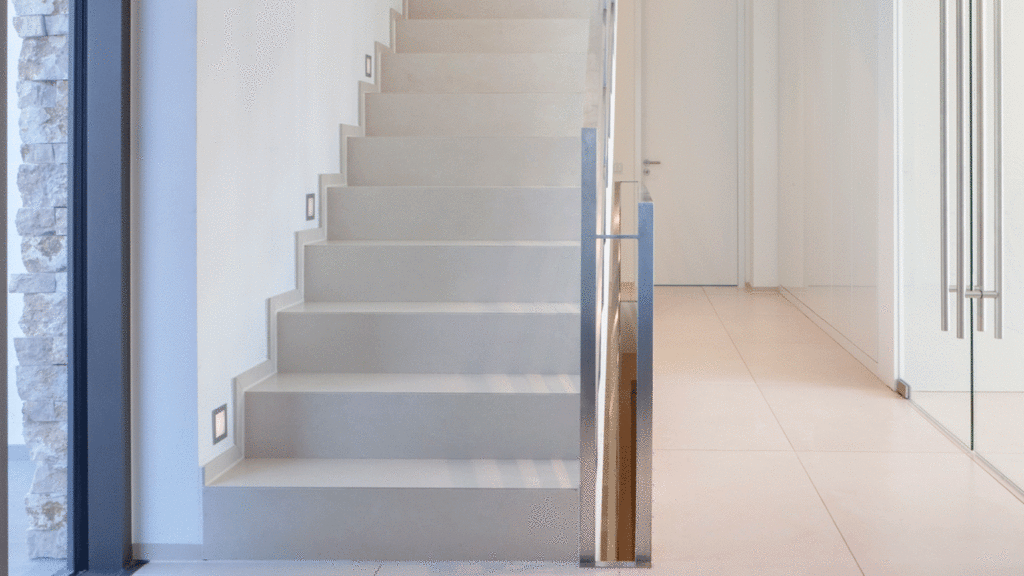 SKANDELLA-villa-cologne-III-interior-carpenty-built-in-white-hollistic-clean-lines-kitchen-featured-staircase-glassdoor-detail
