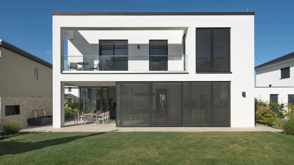 SKANDELLA-villa-potsdam-I-white-anthrazit-modern-simplicity-hollistic-cubes-garden-landscape-light