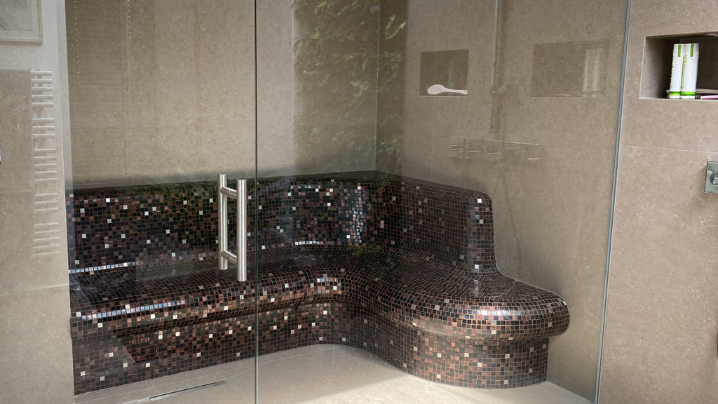 SKANDELLA-villa-wuppertal-terrasse-modern-luxurious-interior-bathroom-mosaic-earth-tones